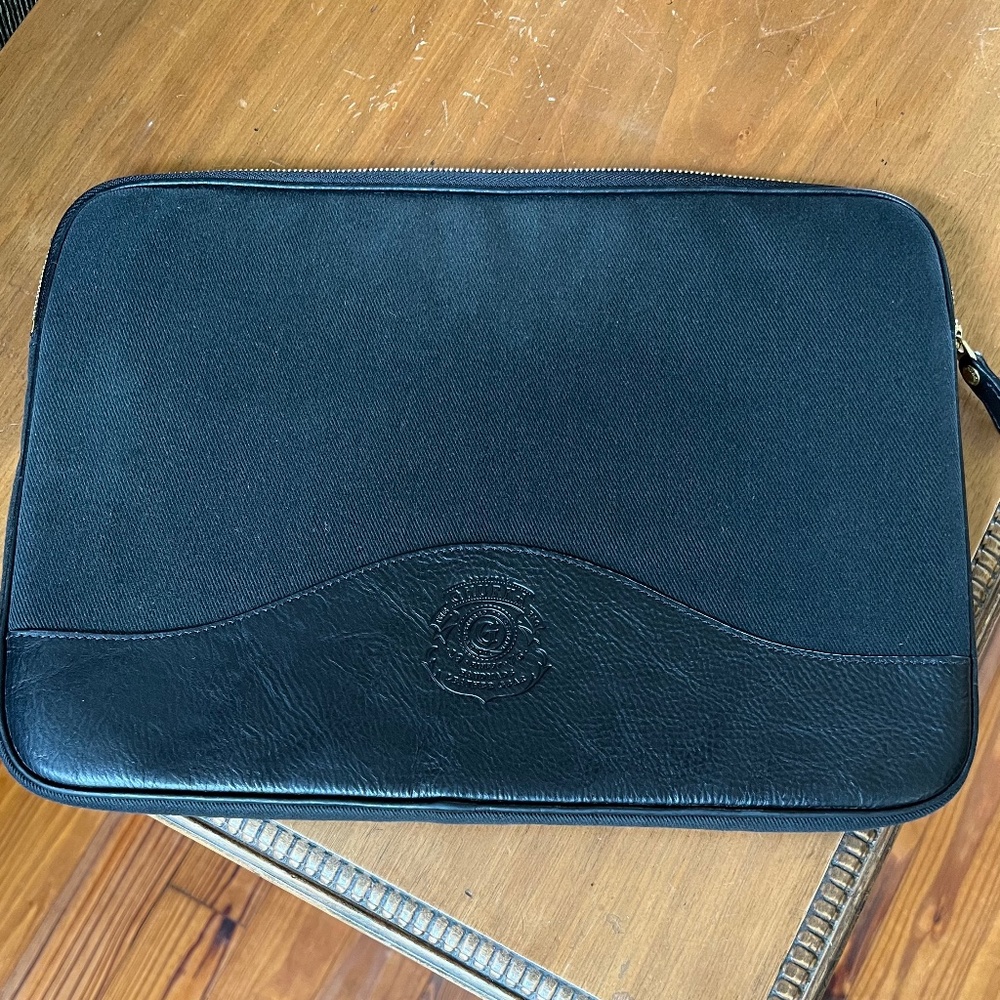Ghurka Laptop Sleeve